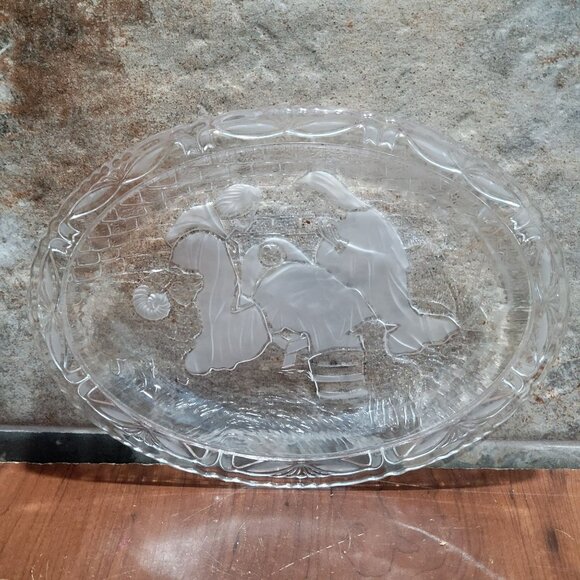 Vintage Clear Frosted Serving Dish Plaque Glass Oval Nativity Scene - Picture 3 of 11